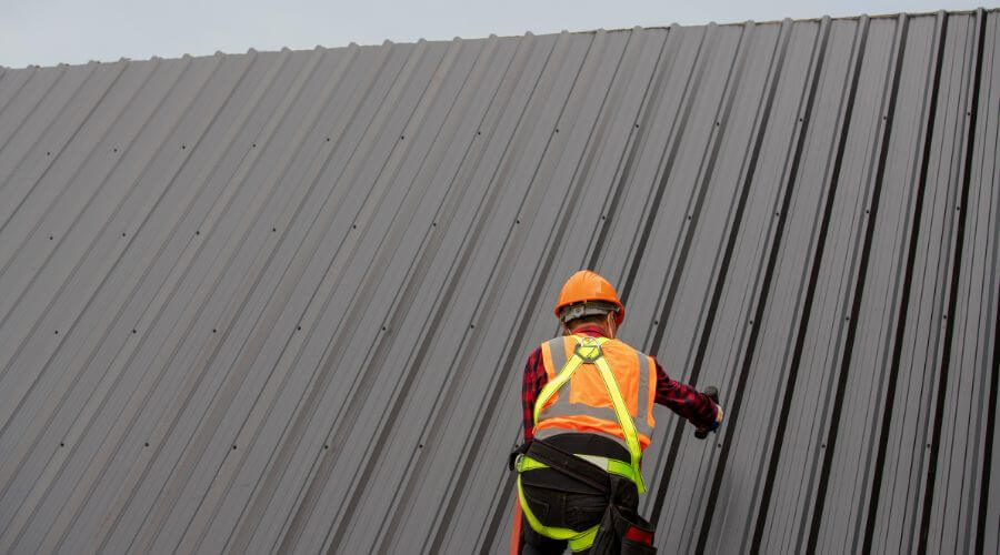 Professional metal roof installation services in Zanoni, MO